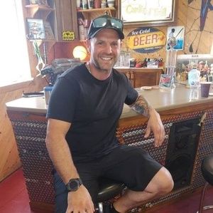 Meet your Posher, Eric